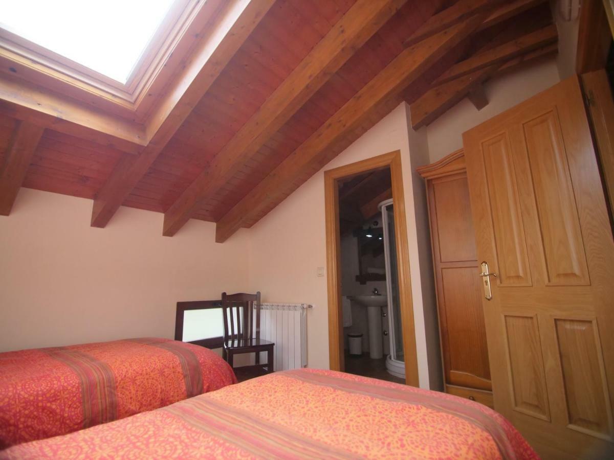 Albergue De Portilla Portilla de la Reina Exteriér fotografie